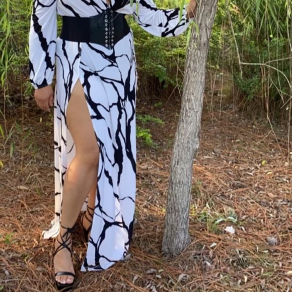 Heels - Picture 5 of 6